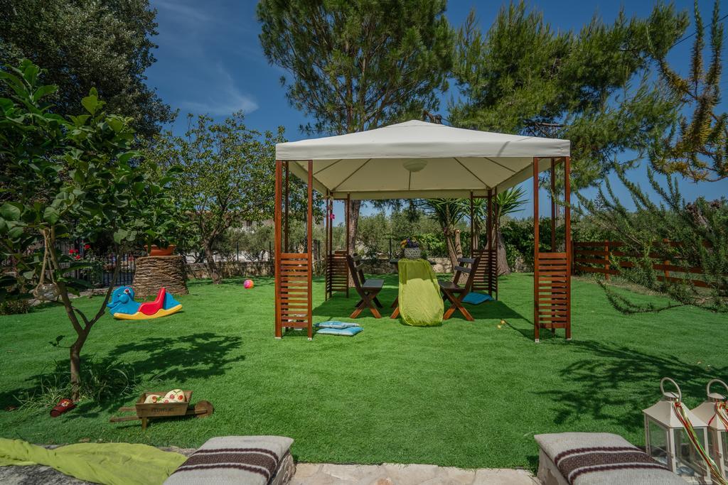 לגאנאס Alba Boutique Apartments מראה חיצוני תמונה